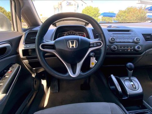 Used 2010 Honda Civic LX image 5