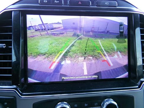 Used 2022 Ford F250 Lariat w/ Lariat Ultimate Package AWD/4WD image 9