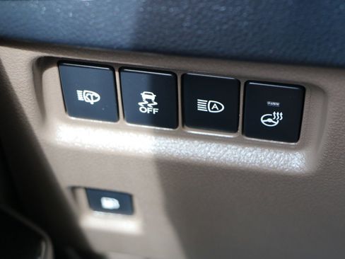 Used 2021 Lexus GX 460 Premium w/ Premium Package AWD/4WD image 23