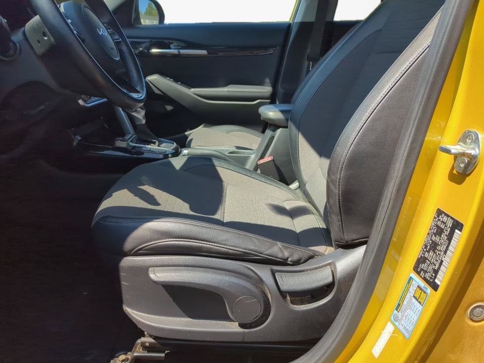 Used 2022 Kia Seltos S AWD/4WD image 11