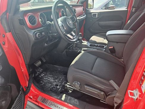 Used 2023 Jeep Wrangler Unlimited Rubicon w/ Steel Bumper Group AWD/4WD image 10