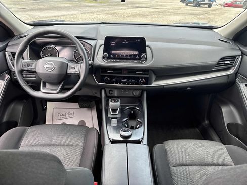 Used 2026 Nissan Rogue SV AWD/4WD image 19