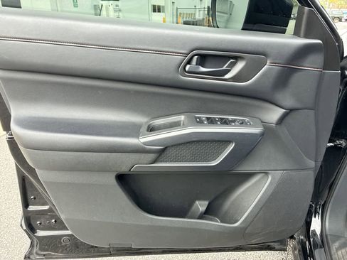 Used 2024 Nissan Pathfinder Rock Creek image 21