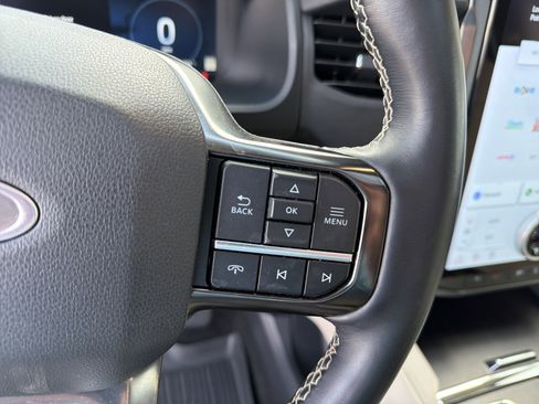 Certified 2024 Ford Expedition Max Platinum image 40