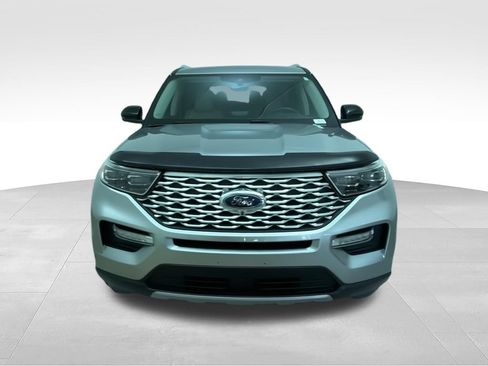 Used 2020 Ford Explorer Platinum AWD/4WD image 3