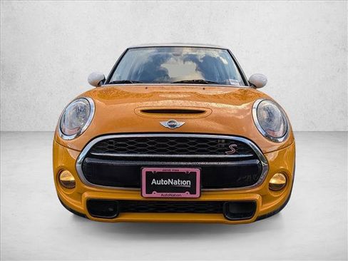 Used 2015 MINI Cooper S image 2