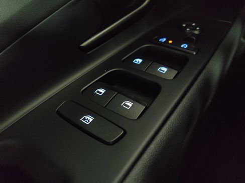 Used 2025 Hyundai Elantra Sport FWD image 27