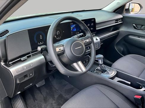 Used 2025 Hyundai Kona SEL FWD image 16