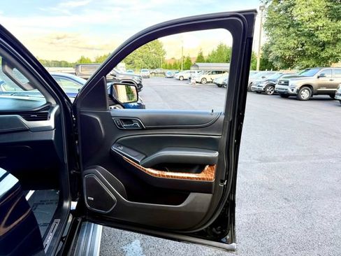 Used 2016 Chevrolet Tahoe LTZ AWD/4WD image 15