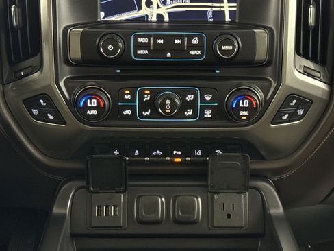Used 2015 Chevrolet Silverado 1500 LTZ Z71 w/ LTZ Plus Package AWD/4WD image 21