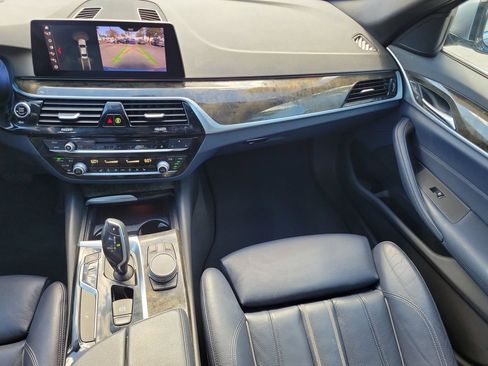 Used 2019 BMW 540i w/ Executive Package image 16