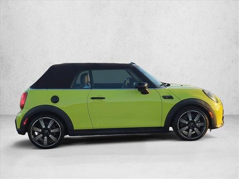 Used 2022 MINI Cooper S w/ Premium Package image 4
