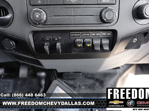 Used 2014 Ford F550 4x4 Regular Cab Super Duty image 10