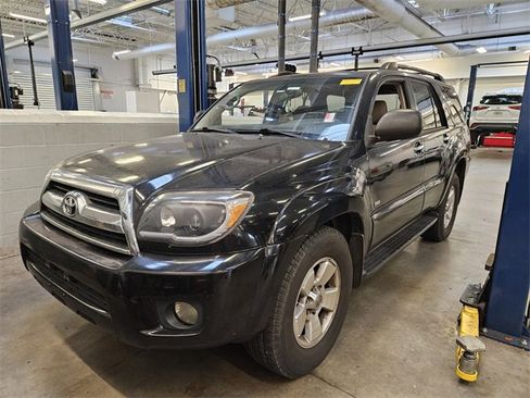 Used 2007 Toyota 4Runner SR5 image 3