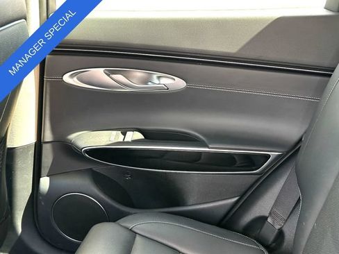 Used 2025 Genesis GV70 2.5T AWD/4WD image 20