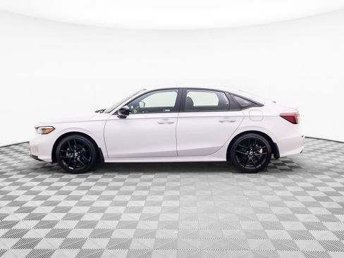 Used 2025 Honda Civic Sport image 2
