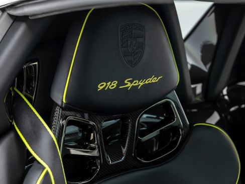 Used 2015 Porsche 918 Spyder AWD/4WD image 53