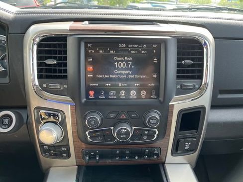 Used 2015 RAM 1500 Laramie w/ Convenience Group AWD/4WD image 9