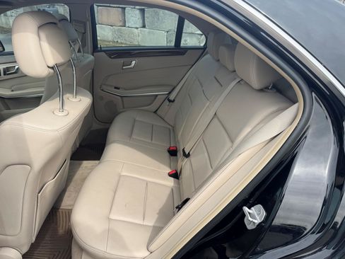 Used 2016 Mercedes-Benz E 350 Sedan image 10