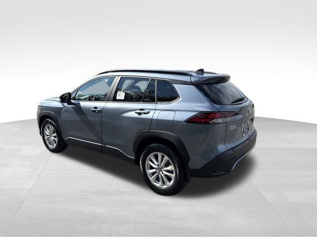 New 2026 Toyota Corolla Cross LE w/ Moonroof Package AWD/4WD image 3