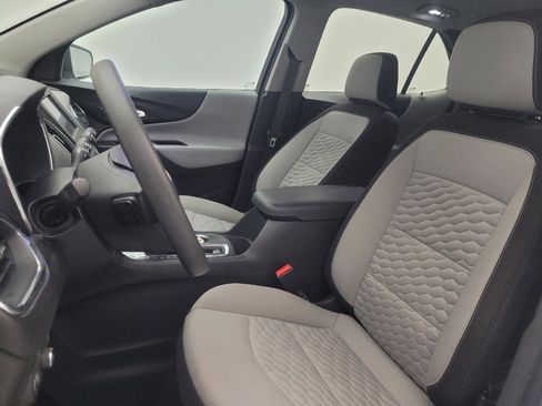 Used 2021 Chevrolet Equinox LS w/ LPO, Cargo Package FWD image 17