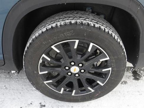 New 2026 Chevrolet Traverse LT w/ Sun and Wheel Package image 11