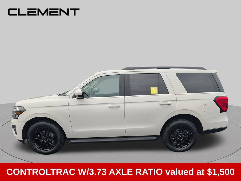 Used 2022 Ford Expedition XLT AWD/4WD image 3