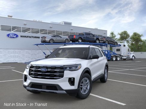 New 2026 Ford Explorer Active w/ Active Comfort Package RWD image 2