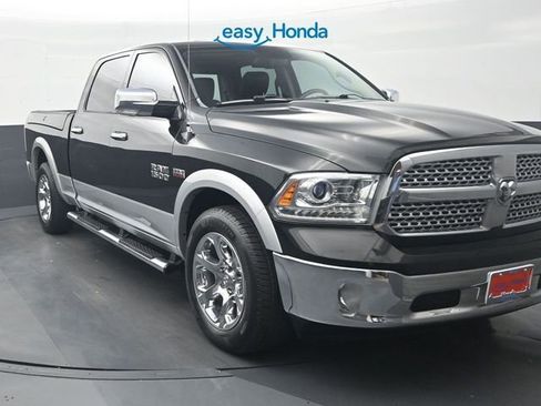 Used 2016 RAM 1500 Laramie w/ Convenience Group AWD/4WD image 2