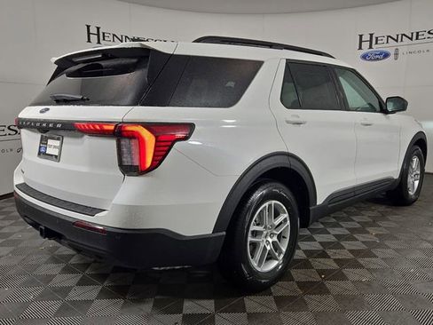 Used 2026 Ford Explorer Active RWD image 4