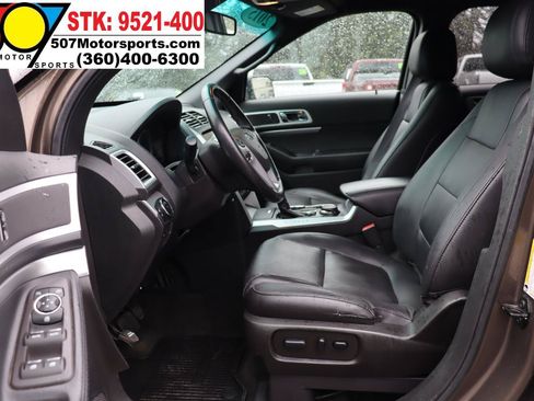 Used 2015 Ford Explorer XLT w/ Equipment Group 202A AWD/4WD image 13