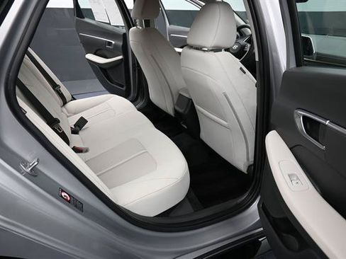 Used 2023 Hyundai Sonata SEL FWD image 14