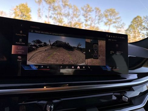 New 2026 BMW X6 xDrive40i w/ Climate Comfort Package image 26