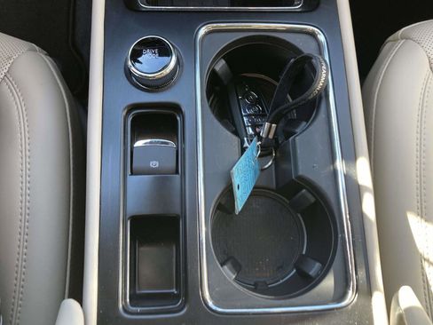 New 2026 Lincoln Corsair Premiere image 29