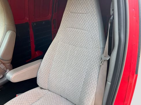Used 2024 Chevrolet Express 2500 RWD image 18