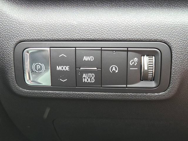 New 2026 GMC Terrain AT4 w/ Technology Package II AWD/4WD image 12