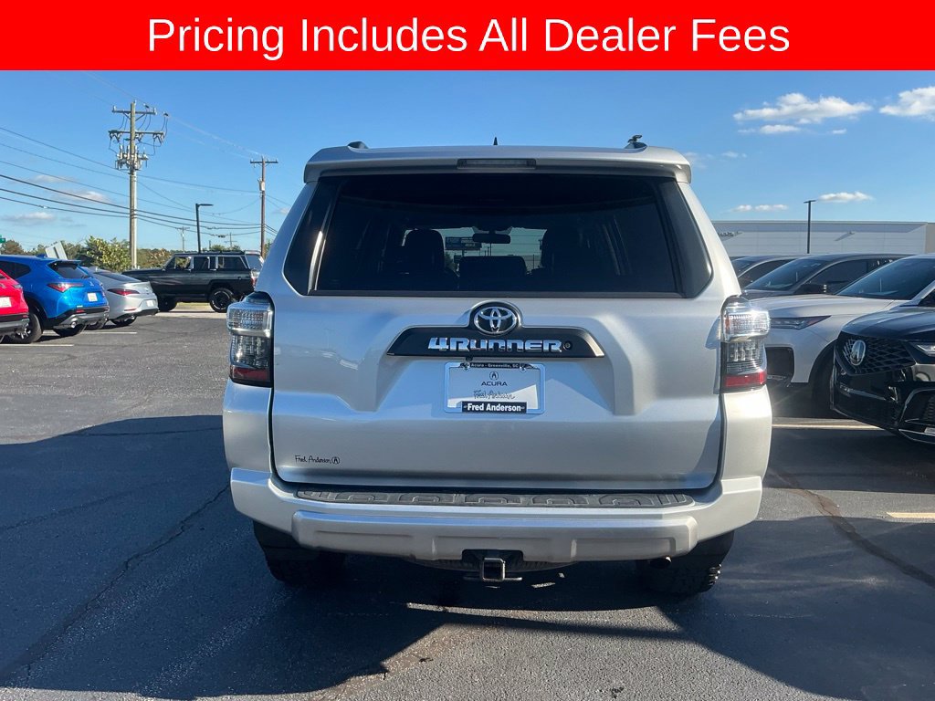 Used 2015 Toyota 4Runner Trail AWD/4WD image 4