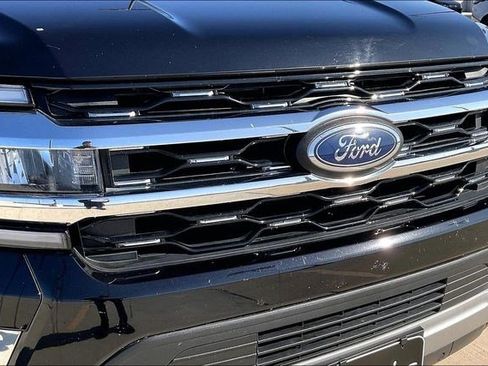 Used 2024 Ford Expedition Max Limited image 34