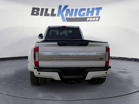 Used 2019 Ford F450 Limited image 4