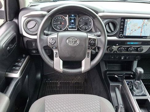 Certified 2023 Toyota Tacoma SR5 AWD/4WD image 22