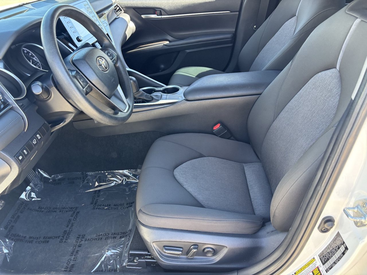 Used 2023 Toyota Camry LE FWD image 17