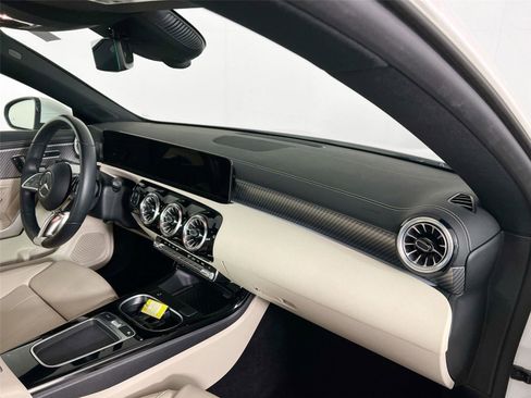 Certified 2024 Mercedes-Benz CLA 250 CLA 250 image 22