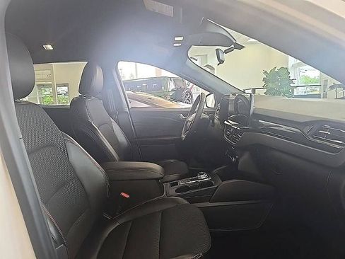 Used 2023 Ford Escape ST-Line w/ Tech Pack #1 AWD/4WD image 39
