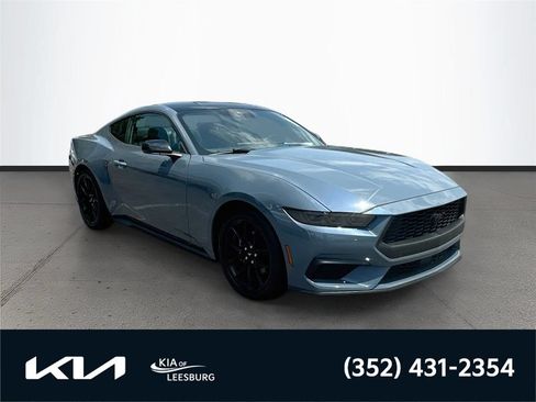 Used 2024 Ford Mustang Coupe RWD image 1