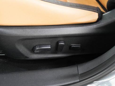 Used 2020 Nissan Sentra SV w/ SV Premium Package FWD image 25