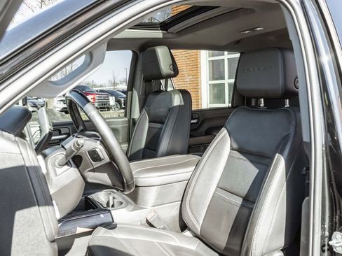 Used 2023 GMC Sierra 3500 Denali w/ Denali Ultimate Package image 8