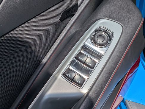 Used 2022 Chevrolet Corvette Stingray Convertible w/ 1LT RWD image 19