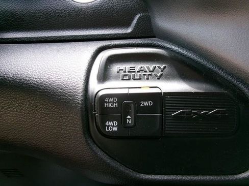 Used 2022 RAM 2500 Big Horn AWD/4WD image 14