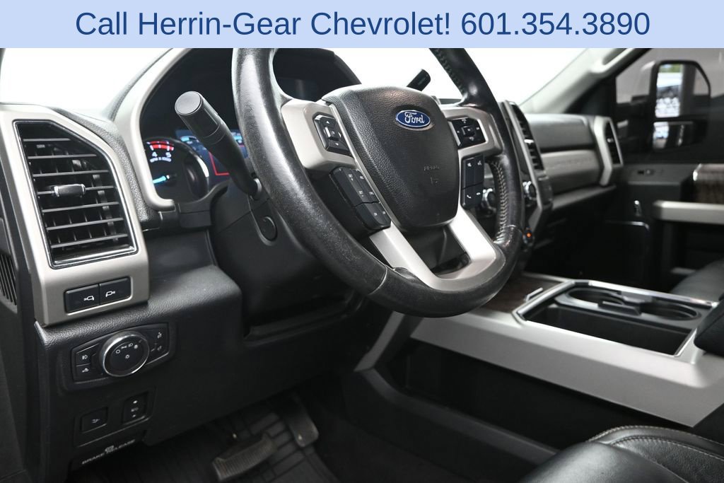 Used 2019 Ford F250 4x4 Crew Cab Super Duty image 12