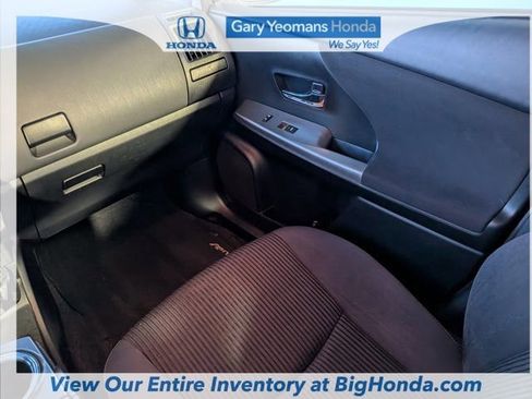 Used 2017 Toyota Prius V Two image 15